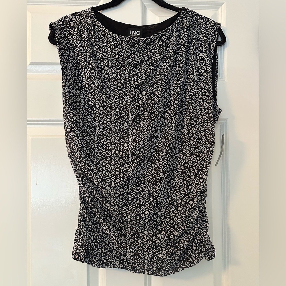 INC International Concepts Women's Monochrome Floral Blouse